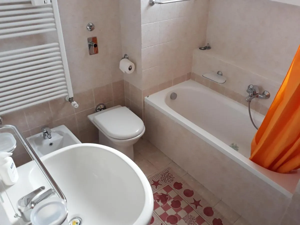 Allegra House Milan 0*,  Italy